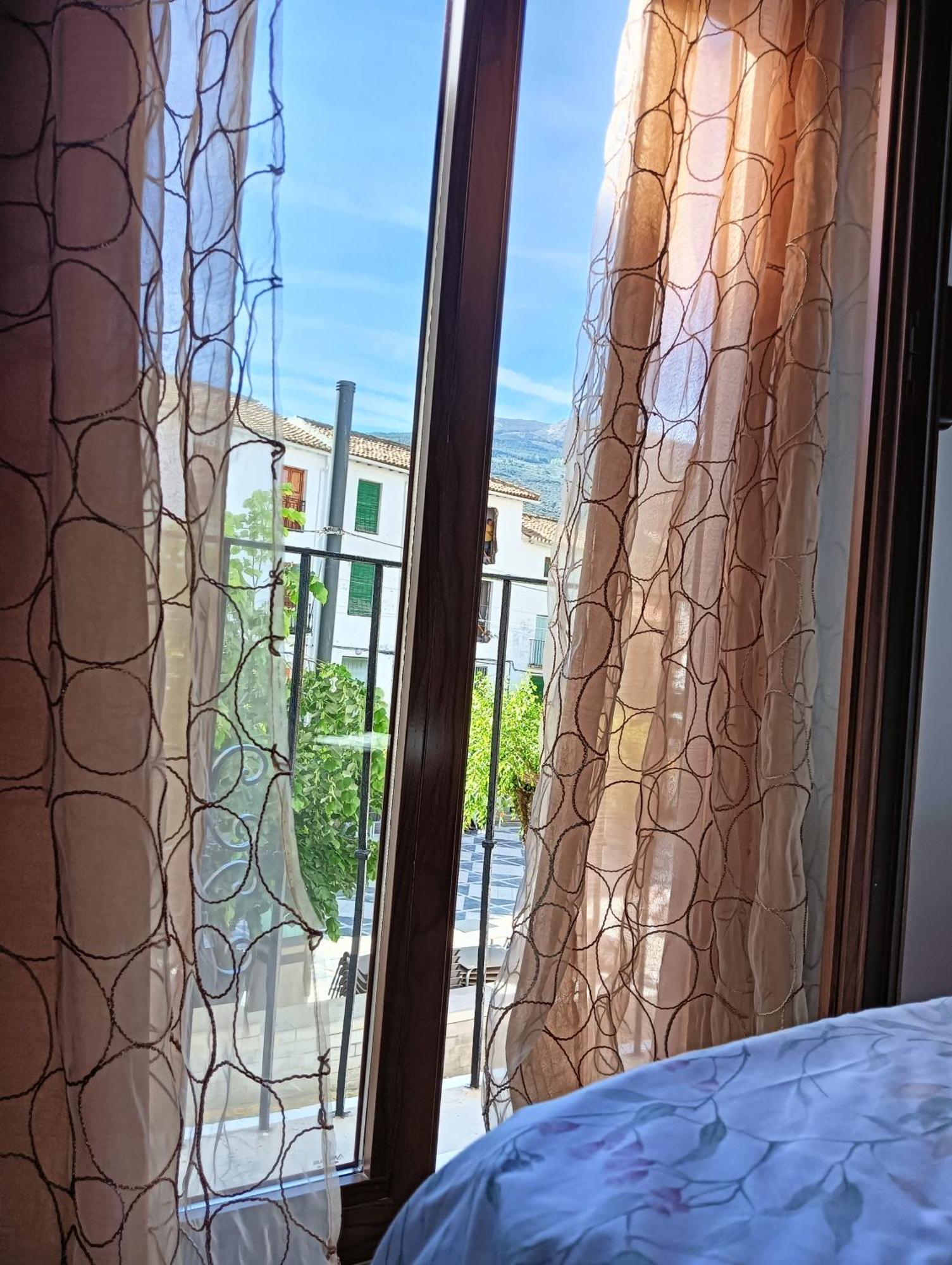 La Casa De La Plaza Appartement Guejar Sierra Buitenkant foto